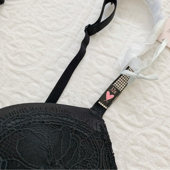 Victoria's Secret Very Sexy Set, Thong and Push-Up Corset Top in Black - Picture 11 of 14